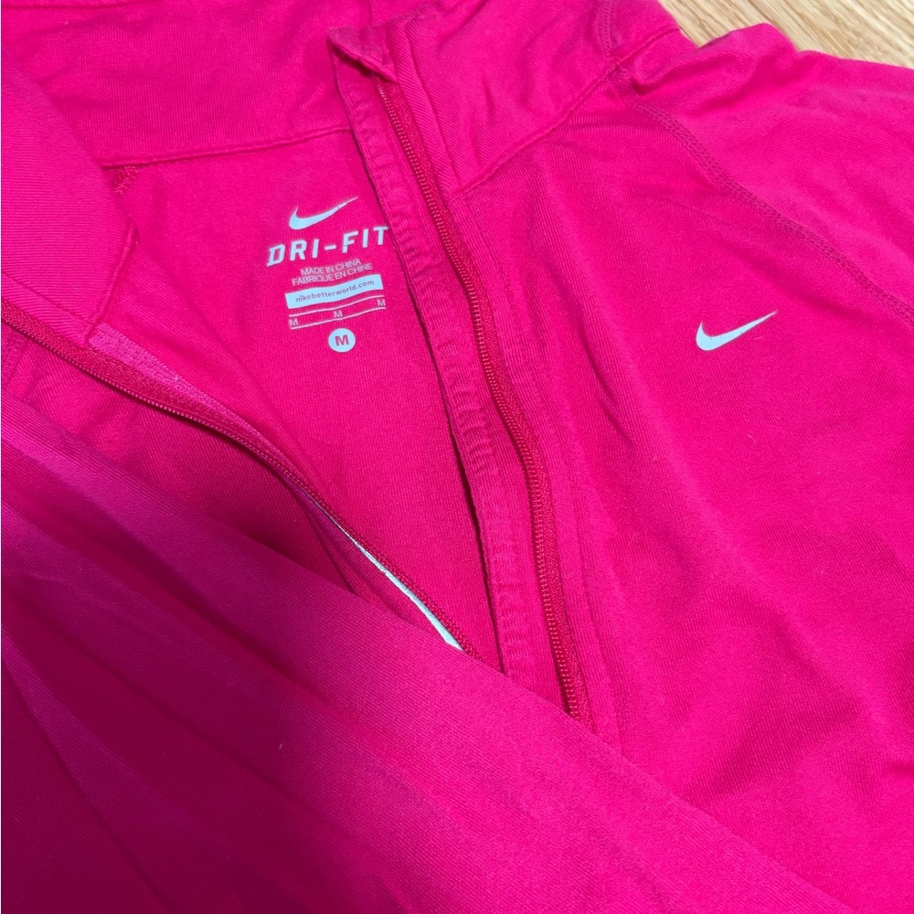 Nike Dri-FIT Performance Top - Picture 3 of 3